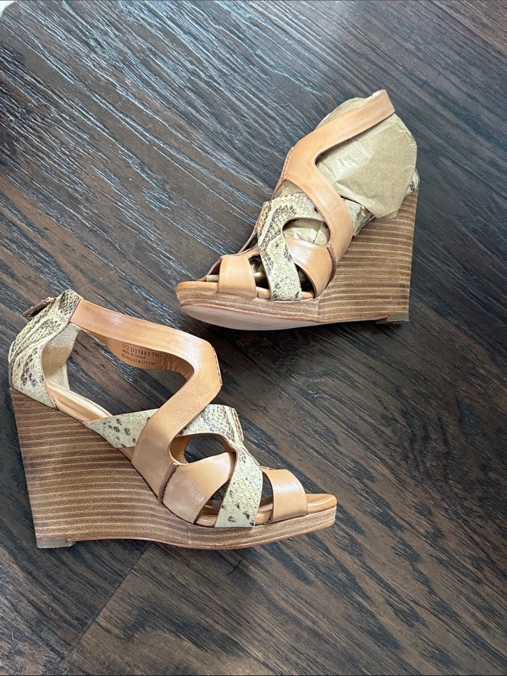Cole Haan x Nike Air New in Box 📦 Tan Leather Wedge Sandal with Snakeskin Accent